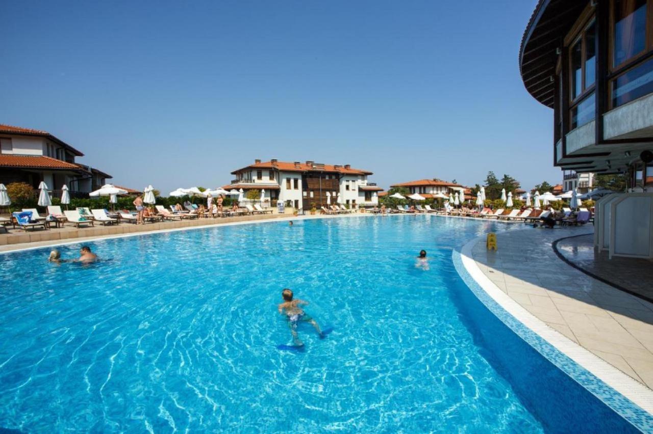 Eve Santa Marina Apartments II - Sea, Pools, Relax Sozopol Buitenkant foto